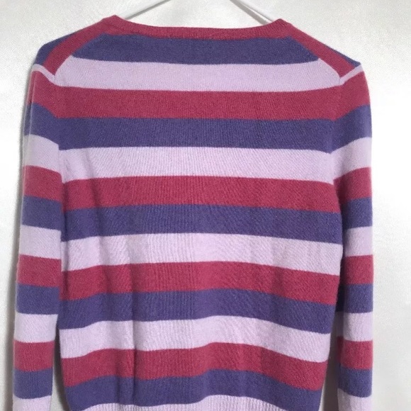 Lord and Taylor 100 percent Cashmere sweater - Picture 2 of 8